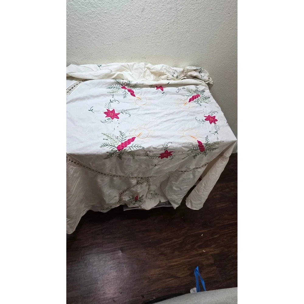VTG Hand Embroidered Christmas Round Tablecloth Ivory Lace Candle Poinsettia